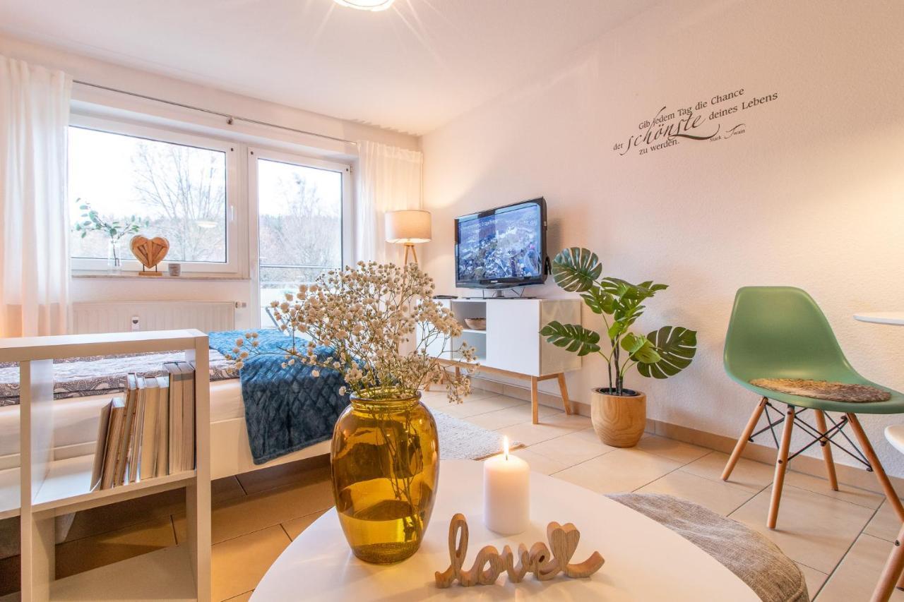 Modernes Apartment Im Gruenen I Balkon I Wlan I Stellplatz Schwarzenberg  Exterior foto